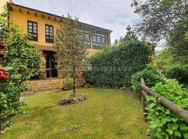 Casa Vacacional Guelu, hotel en Parres de Llanes