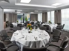 Holiday Inn London West by IHG