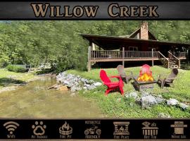 Willow Creek, hotel with parking in Townsend