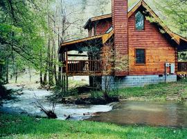 Creekside, parkolóval rendelkező hotel Townsendben