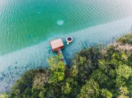 Casa Lole Amazing Views, Rooftop, Jacuzzi, Terrace and Private Pier