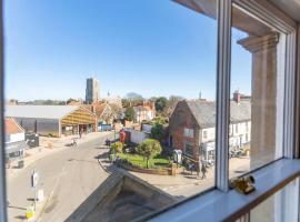 High View, Southwold High Street (2 bed, 2 bath, allocated parking, balcony), feriebolig i Southwold