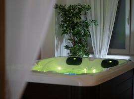 리에주에 위치한 호텔 Spa Palawan privé avec jacuzzi et sauna Liège