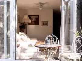 Kingsway Apartment