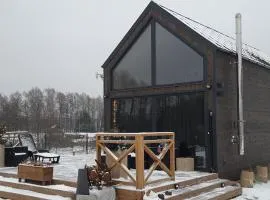 Domek Mazurski całoroczny nad jeziorem z Jacuzzi SPA