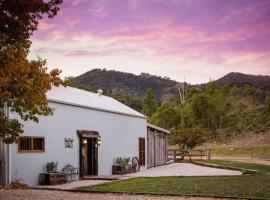 Riverlea Stables- style and charm await you!, hotel v destinaci Apple Tree Flat