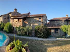 Country House - La casetta nel borgo, parkimisega hotell sihtkohas San Venanzo