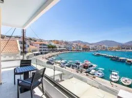 Lovely apartment with harbor view in Pigadia