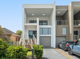 North Entrance Holiday Home, Villa in The Entrance