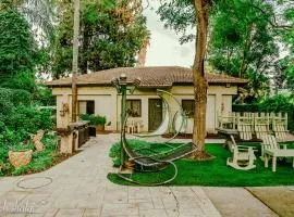 Nuriel Fruit & Guest House