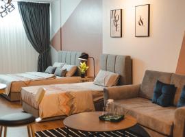 SUMMER SUITES APARTMENT-The Summer Shopping Mall, hotel with parking in Kota Samarahan