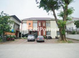 Tirta Mansion Lippo Karawaci Mitra RedDoorz, hotel v destinaci Karawaci