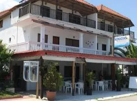 Kehagias Apartments