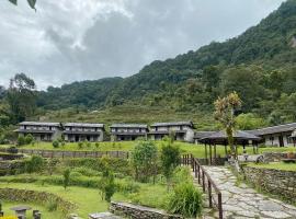 Mountain Lodges of Nepal - Tomijong, hotel a Astam