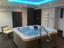 Gîte 8 à 14 personnes en Champagne avec jacuzzi