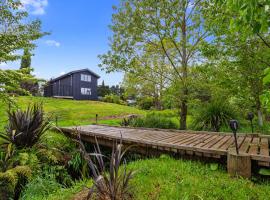 The Barn - Waihi Holiday Home, hotel di Waihi