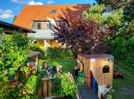 Ferienhaus Strandstr 29, hotel u gradu Kolpinze