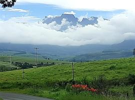 Misty peaks Cloudlands, casa en Bergview