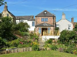 The Burgage House, holiday home in Warkworth