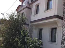 Sivas Sıcak Çermik Kaplıca Villa, hotel dengan parkir di Delikkaya