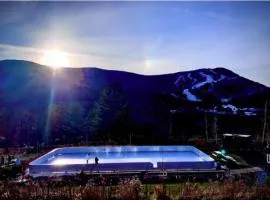 SPECTACULAR CATSKILLS 4 BEDROOM VACATION OASIS- Gorgeous Hunter Mountain Views!