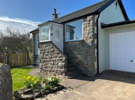 Sea Croft, holiday home in Beadnell