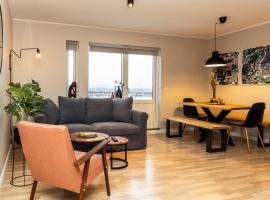 Cozy Home with a View, hotel near Arbaejarlaug Swimming Pool, Reykjav&iacute;k