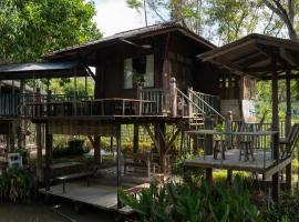 Art House at Chiangdao - Moon House, bed and breakfast en Chiang Dao