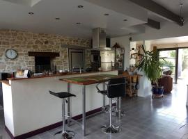 Ty Joé, grande et belle maison de caractère, ξενοδοχείο σε Sarzeau