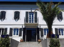 Maison idéale à Mendionde pour 8 personnes, avec grand jardin et équipements modernes - FR-1-495-104, hotel in Mendionde