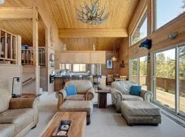 Centrally Located and Dog Friendly! - Home #36