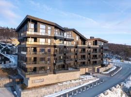 Splitter ny leilighet med panoramautsikt, hotel near Barneheisen, Beitostøl