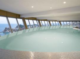 베니도름에 위치한 리조트 InTempo Luxury Sky View & Spa Resort