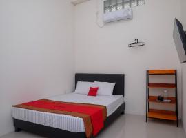 RedDoorz near Alun Alun Magelang 2, hotell i Magelang