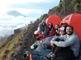 Mount Batur Camping Ground with Natural Hot Spring, hotel in Kintamani