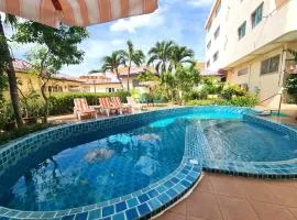BUTTERFLY GARDEN BOUTIQUE RESIDENCES Apts and villas, A Lifestyle Destination Ex Lg 1-3 bedroom units , Full kitchen, 2 Full bathrooms, Rain shower, Spa bath, FREE BBQ, Free fast fiber optic WIFI, Staff 24-7
