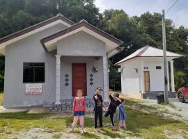 Homestay Idaman Bukit Berapit dengan 2 Bilik Tidur AirCond-Harga utk 1 rumah – hotel w mieście Kuala Terengganu