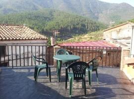 Mirador del Castillo Rural House, alquiler vacacional en Castillo