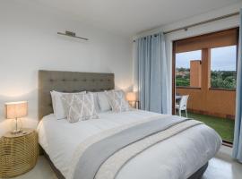 San Lameer Villa 2818 - 2 Bedroom Classic- 4 pax - San Lameer Rental Agency、サウスブルームのホテル