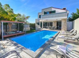 Villa Dana & Thalia - Private Pool โรงแรมในโนวาลยา