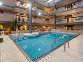 Best Western Plus Village Park Inn, hotel en Calgary