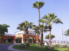 Radisson Blu Hotel, Yanbu, hotel poblíž Letiště Prince Abdul Mohsin Bin Abdulaziz - YNB, Yanbu