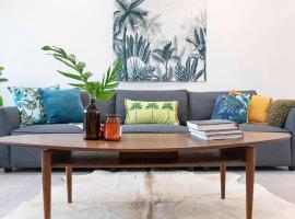 'Botanica Paradiso' A Vibrant Nightcliff Solace, apartement sihtkohas Nightcliff