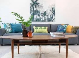 'Botanica Paradiso' A Vibrant Nightcliff Solace