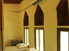 BaladSayt Inn, hotel v destinaci Rustāq