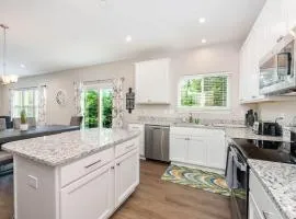 1344 soaring way NEW Cheerful 5 bedroom home in quiet suburban area