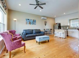 Walkable Downtown Apt with Game Room!, vacation rental in Mobile