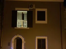 Sa domo de su re