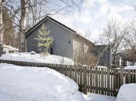 Cozy cottage in quiet location, cabaña o casa de campo en Oulu