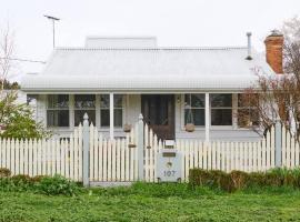 Miners Cottage lancefield, hotell med parkering i Lancefield